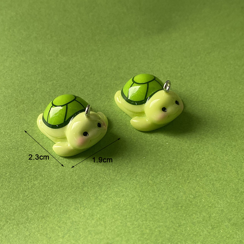 10 個面白いグリーンタートル樹脂チャーム動物ペンダント D - Resin Craft Projects のレビューと価格