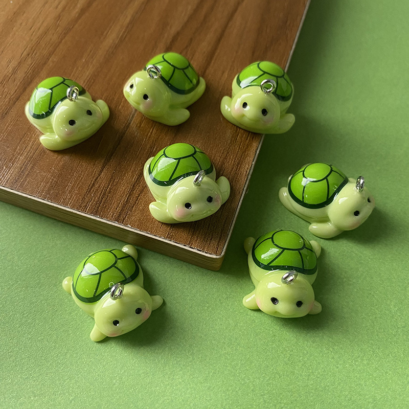 10 個面白いグリーンタートル樹脂チャーム動物ペンダント D - Resin Craft Projects のレビューと価格